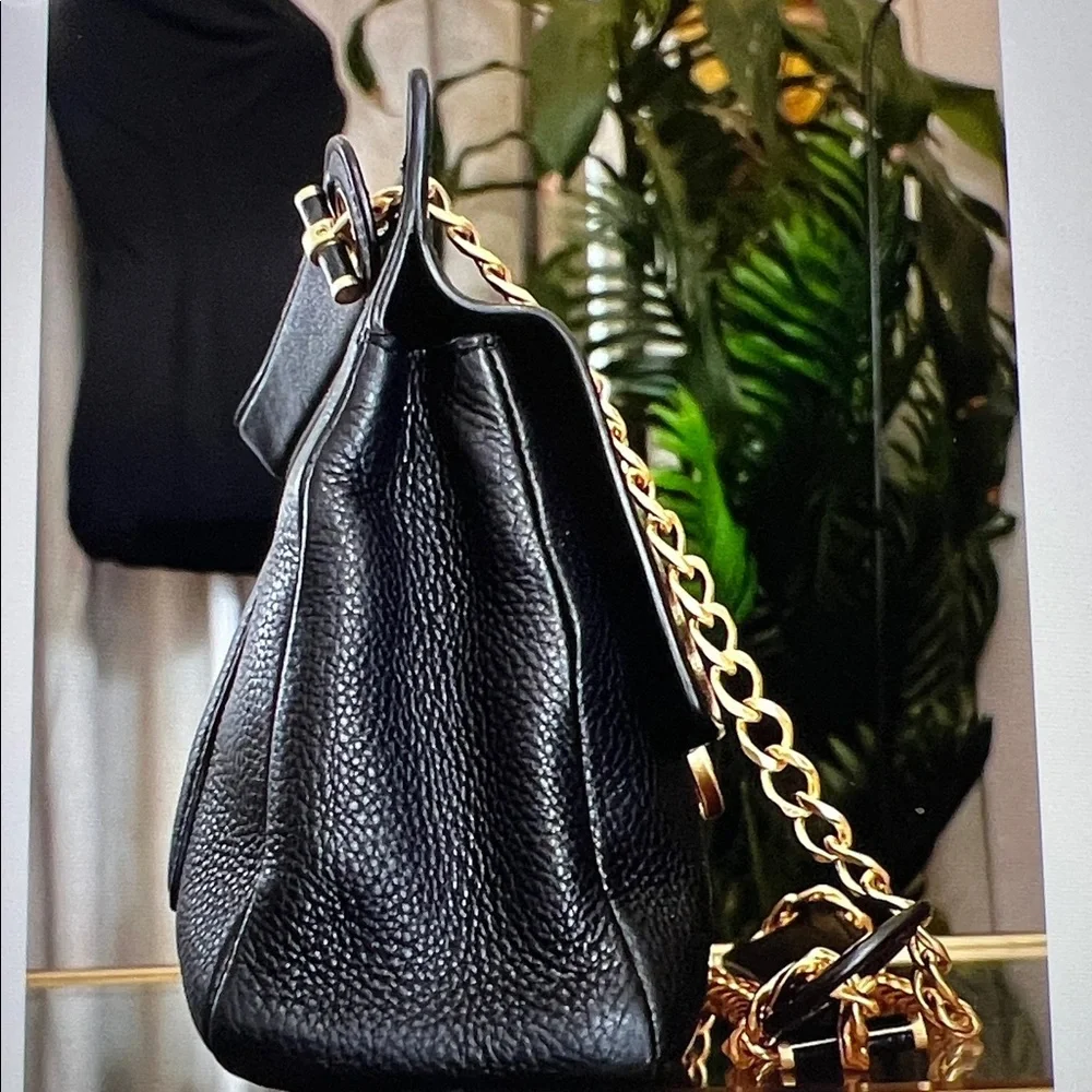 Tory Burch Black Leather Chelsea Shoulder bag/ CrossbodyBag. - Picture 9 of 16